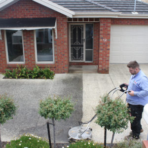Geelong driveway pressure cleaning
